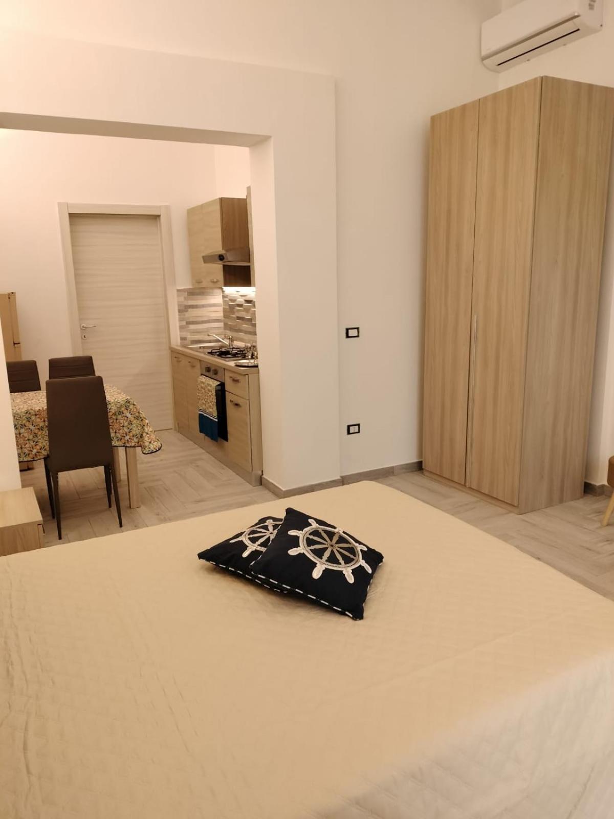 Acquazzurra Apartman Torre Lapillo Szoba fotó